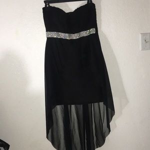 •Strapless Dress•